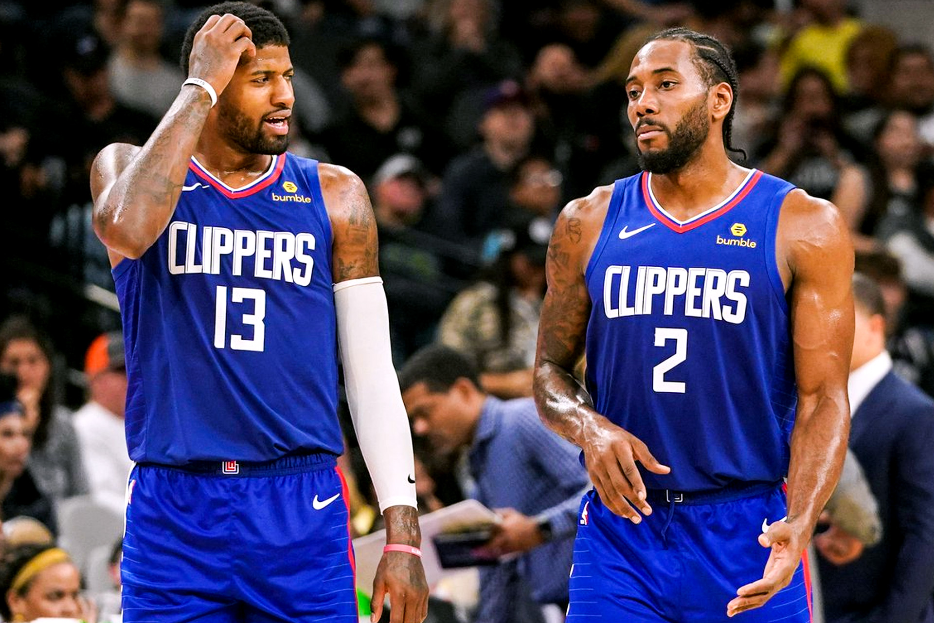 德国杯半场：凯恩破门，对手2送乌龙，拜仁暂3-1柏林联合（德国杯半场战报：凯恩建功+对方两记乌龙，拜仁暂以3-1领先柏林联合）