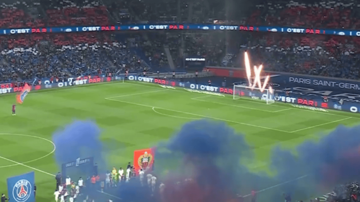 梅西将领取美职联MVP奖杯，梅西杯U16国际赛同步揭幕（梅西捧起美职联MVP，梅西杯U16国际赛同日启幕）