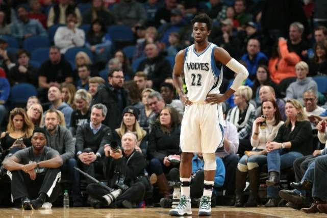 洲际杯前瞻：蓝十字防守存在漏洞，弗拉门戈士气正旺力争晋级（洲际杯展望：蓝十字后防隐患凸显，气势正盛的弗拉门戈剑指晋级）