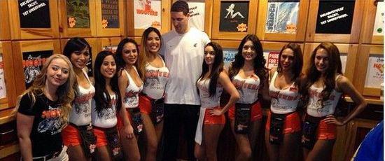 🌟NBA杯四强对阵全部出炉：魔术vs尼克斯，雷霆vs马刺（🔥NBA杯四强对决揭晓：魔术迎战尼克斯，雷霆对阵马刺）