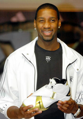 篮球NBA大交易流言四起，多队积极运作（NBA交易传闻四起，多支球队加紧运作）