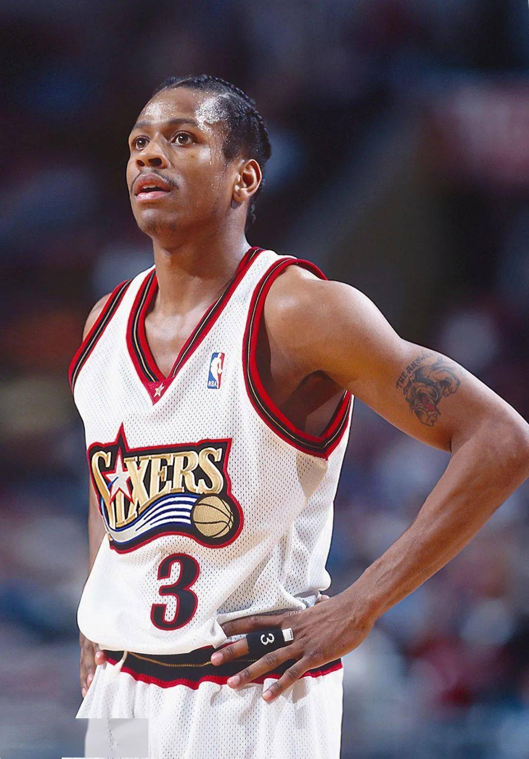 足球之所以迷人，就在这里（这，正是足球的魅力）