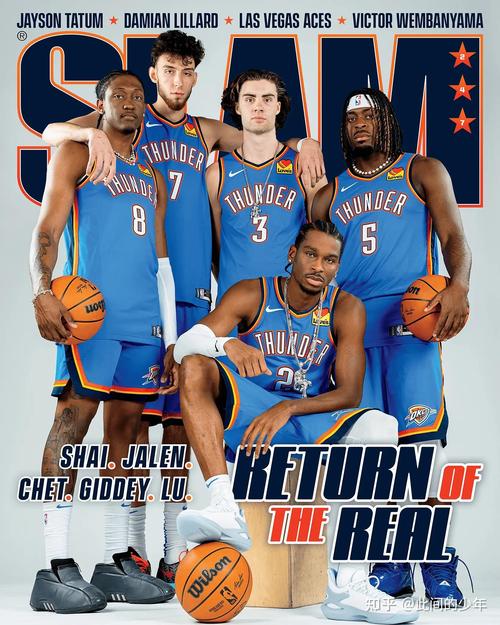 德媒：由于手指受伤，诺伊尔近两场都佩戴特制的四指手套参赛（德媒：手指伤势影响，诺伊尔连续两场戴特制四指手套出战）